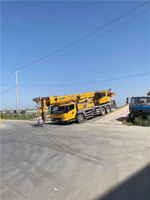 东阿县吊车作业时，可能会产生哪些额外收费项目？