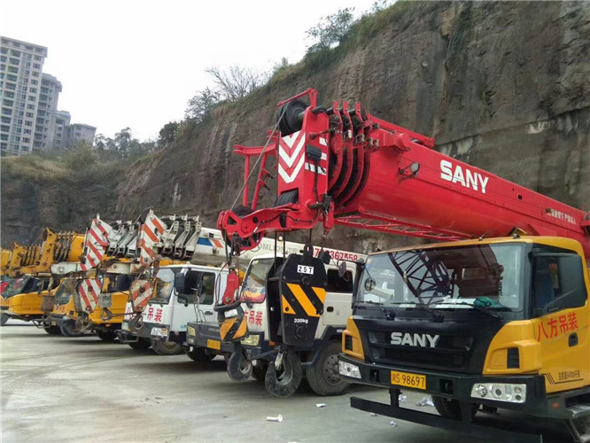 东阿县吊车出租按什么计费？台班费、单次费、里程费怎么算？