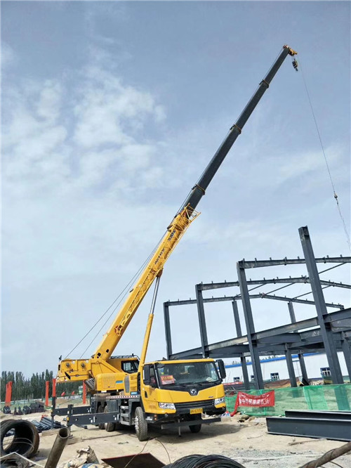 东阿县超高层建筑钢结构吊装案例